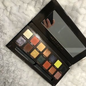 ABH ‘prism’ palette